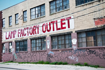 a lamp factory outlet store